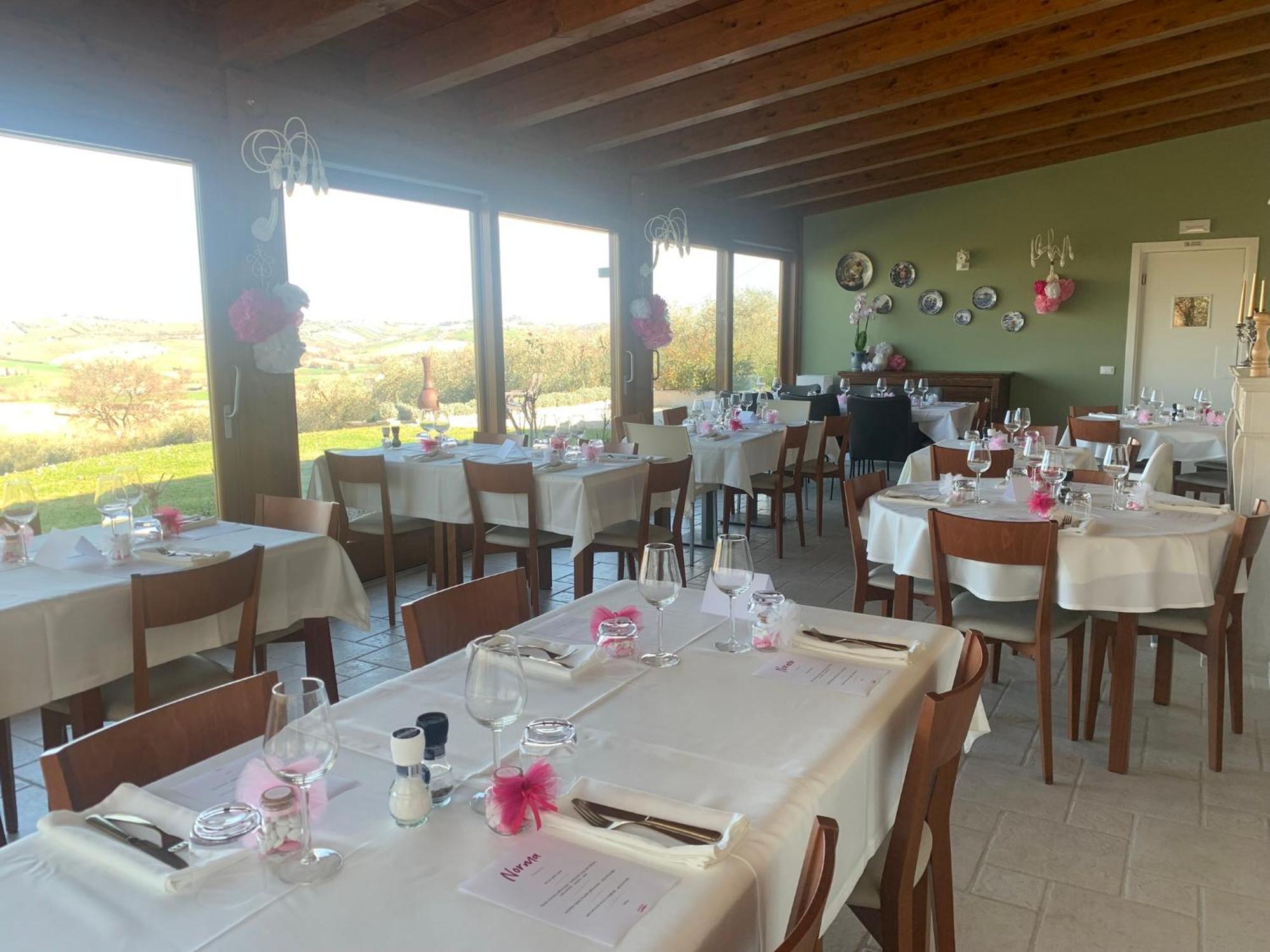 Gastronomic B&B Carlocarla Monte San Pietrangeli エクステリア 写真