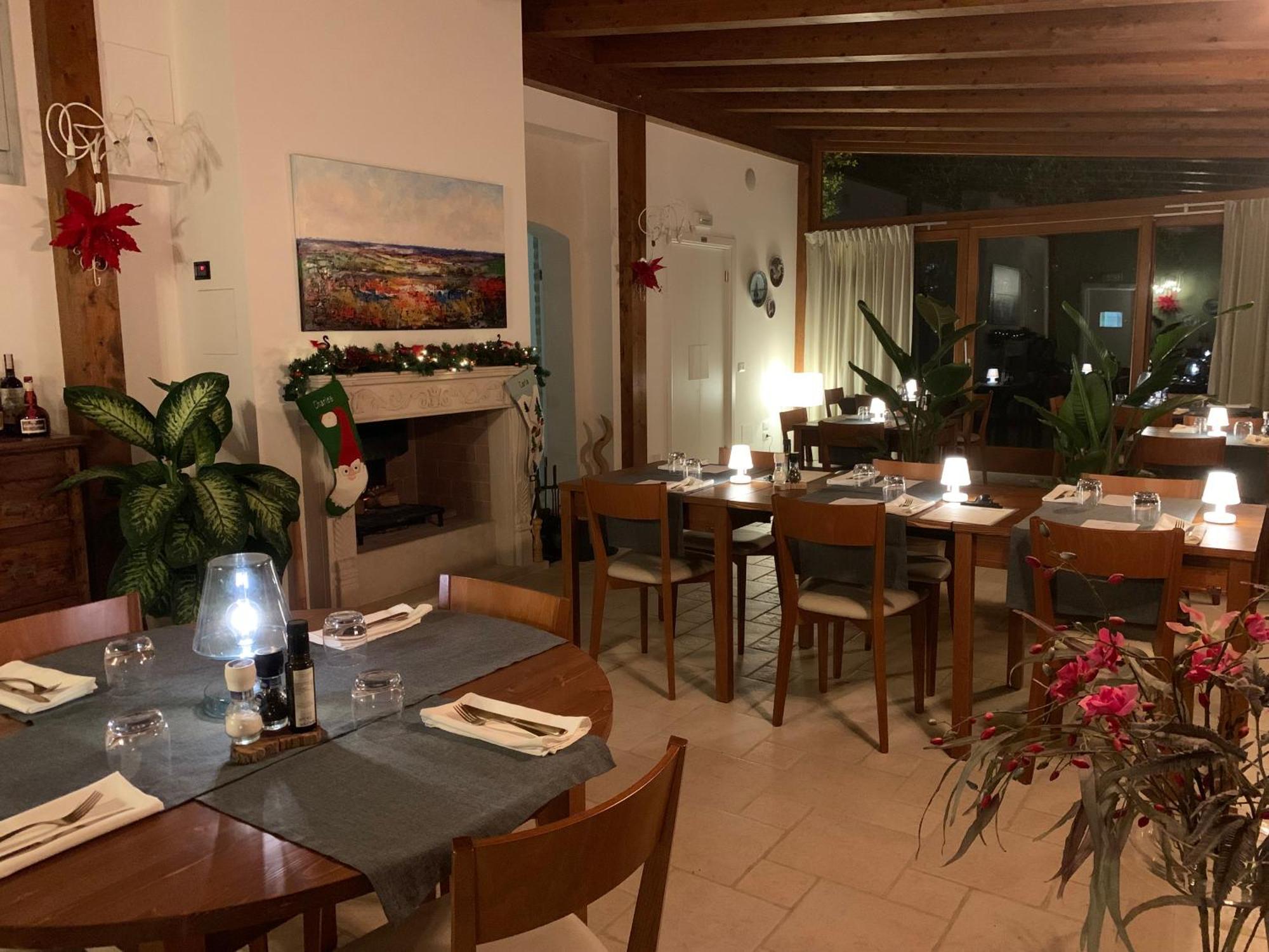 Gastronomic B&B Carlocarla Monte San Pietrangeli エクステリア 写真
