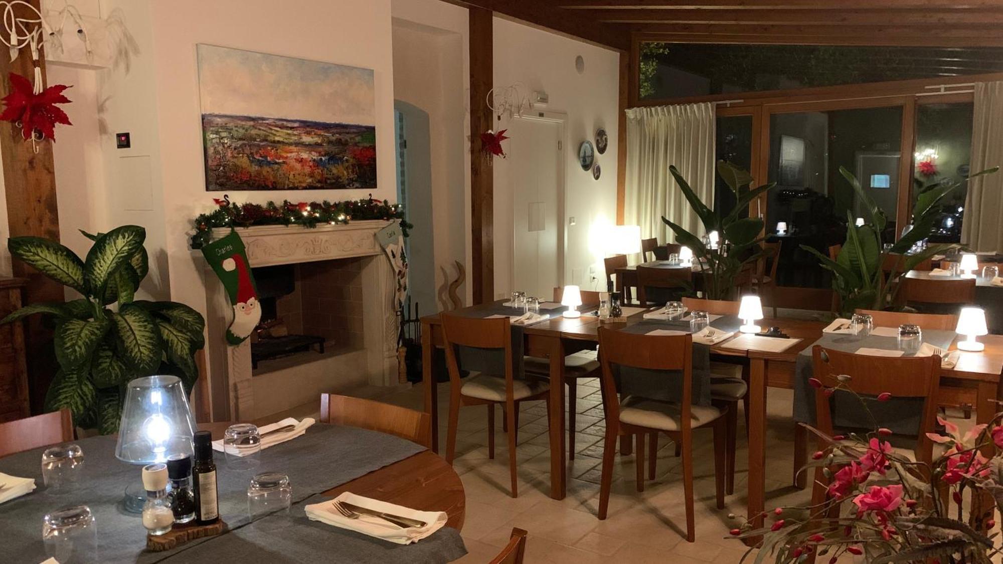 Gastronomic B&B Carlocarla Monte San Pietrangeli エクステリア 写真