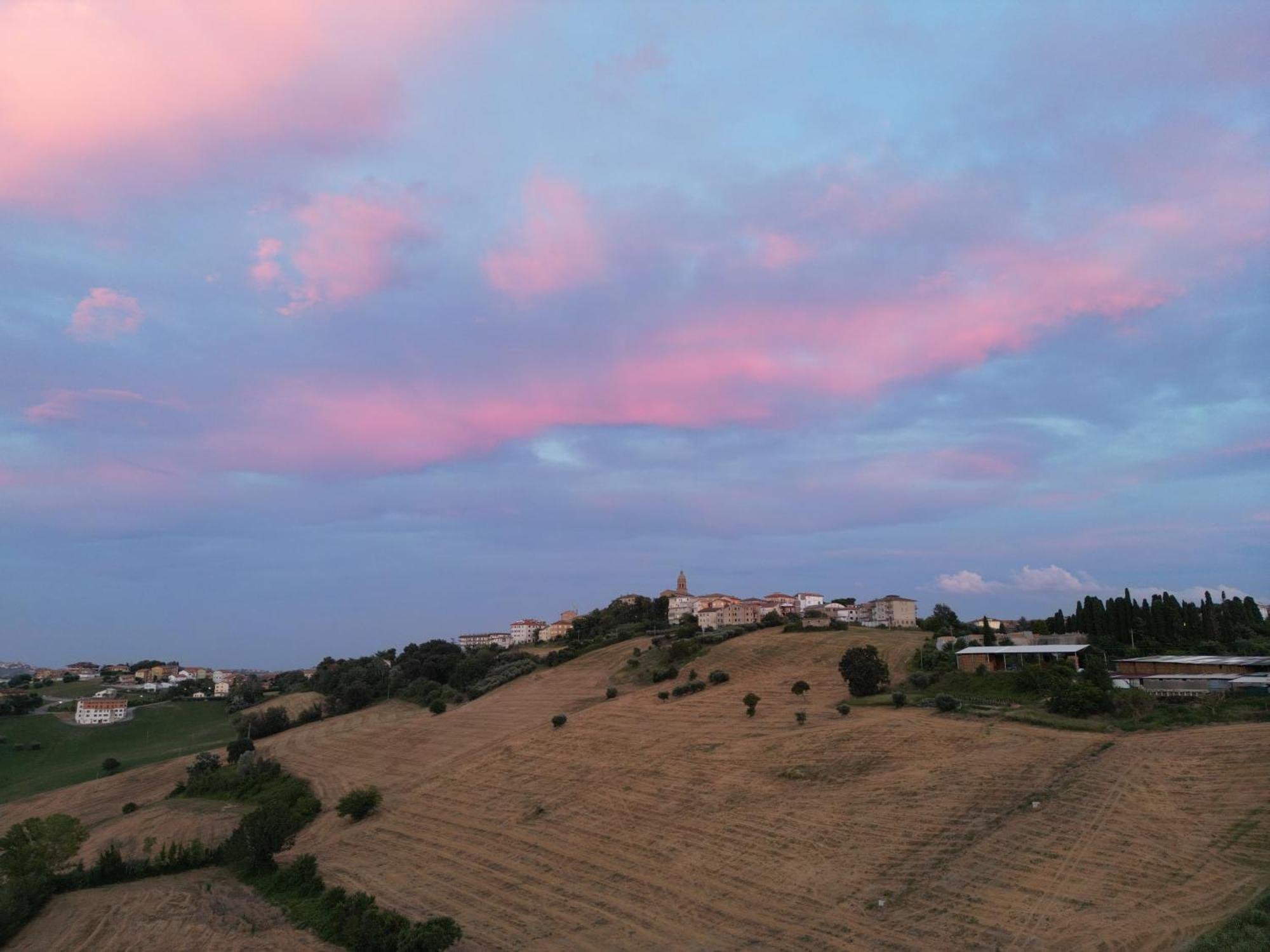 Gastronomic B&B Carlocarla Monte San Pietrangeli エクステリア 写真