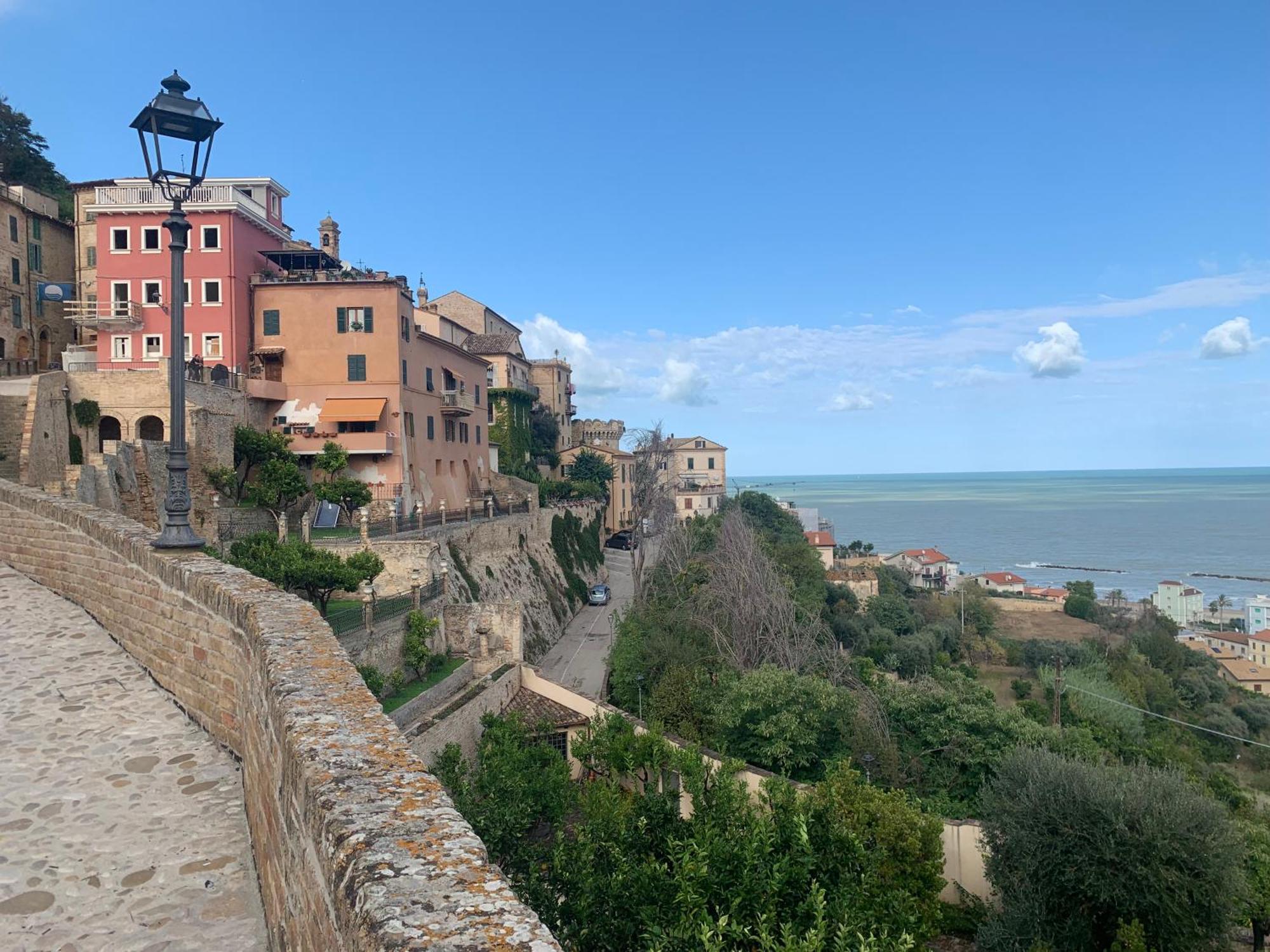 Gastronomic B&B Carlocarla Monte San Pietrangeli エクステリア 写真