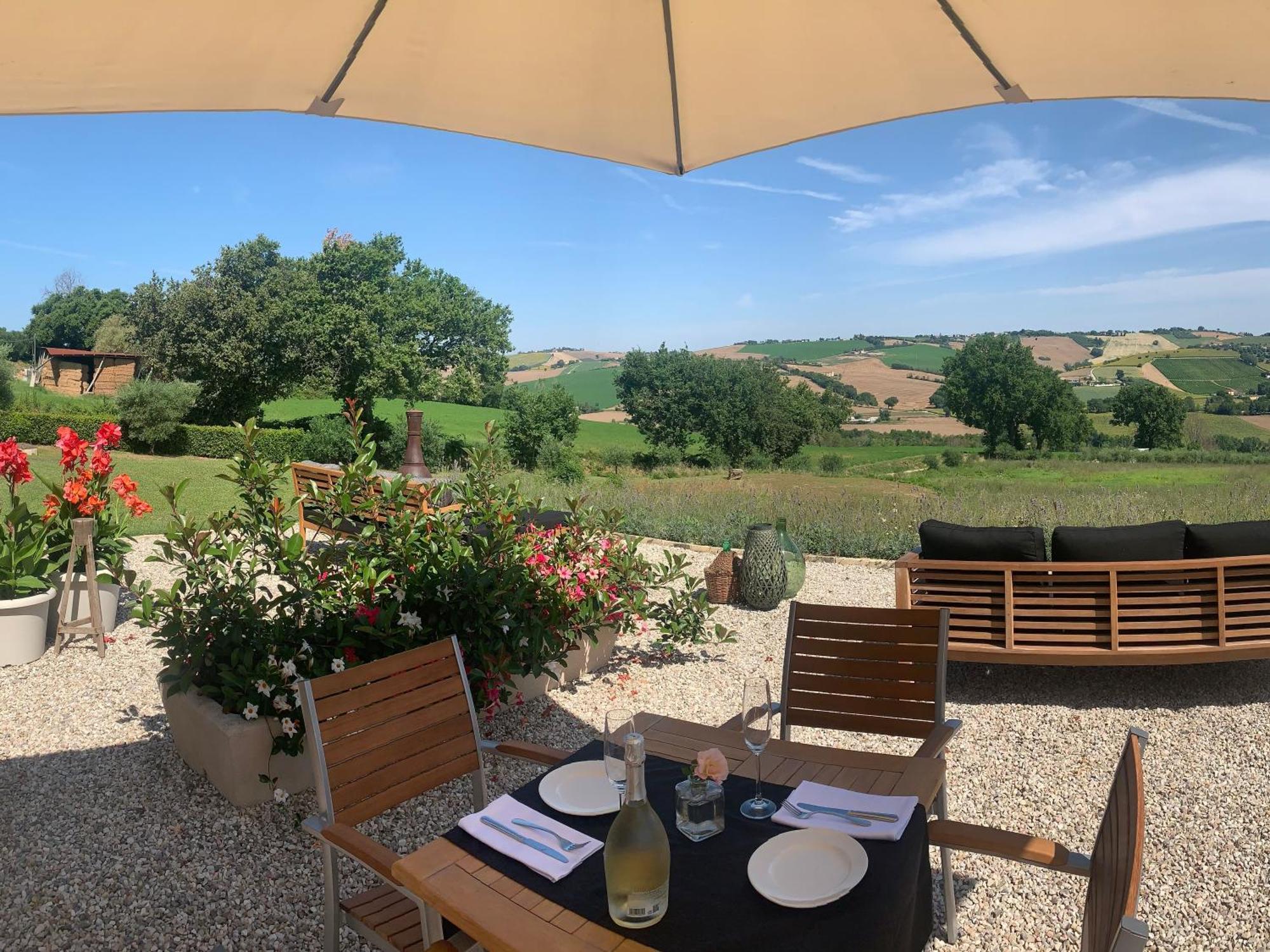 Gastronomic B&B Carlocarla Monte San Pietrangeli エクステリア 写真